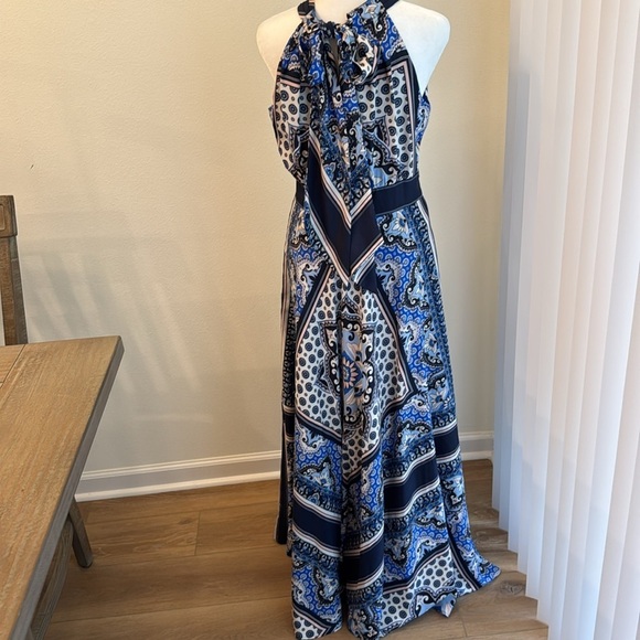 ELIZA J SCARF PRINT MAXI DRESS - Picture 8 of 13